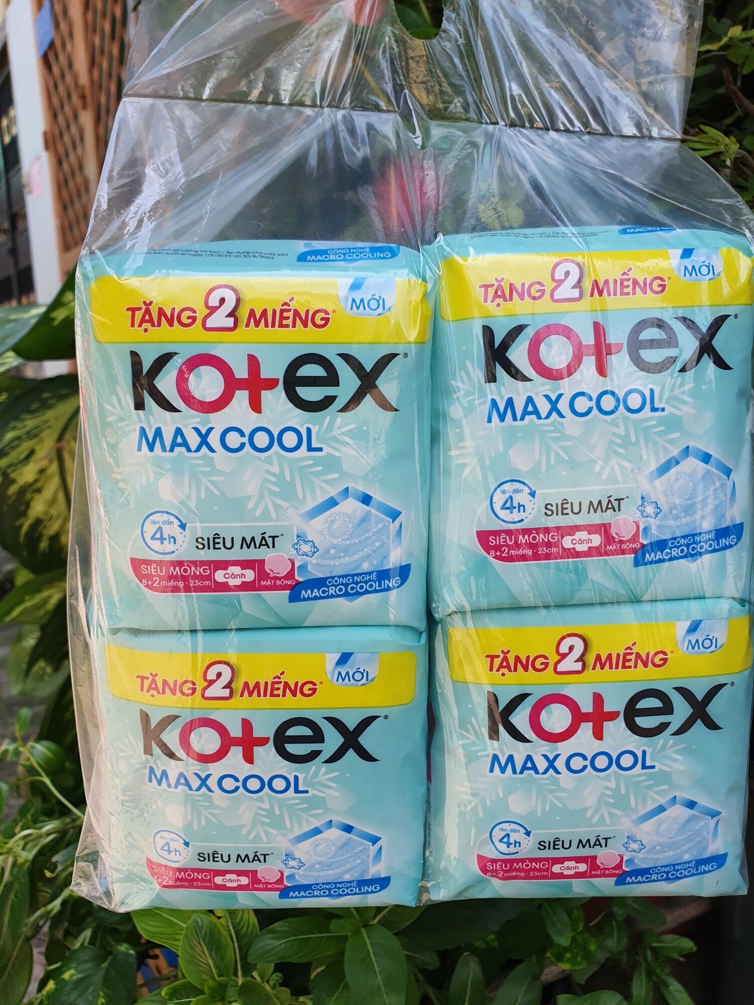 BĂNG VỆ SINH KOTEX THẢO DƯỢC COOL BỊCH 8 MIẾNG