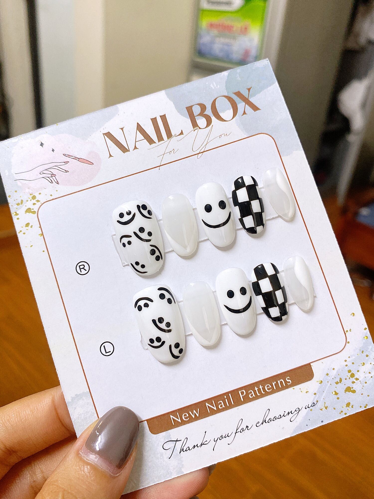 Nailbox móng tay giả thiết kế Huyền Trang Nail mắt mèo bạc - Móng ...