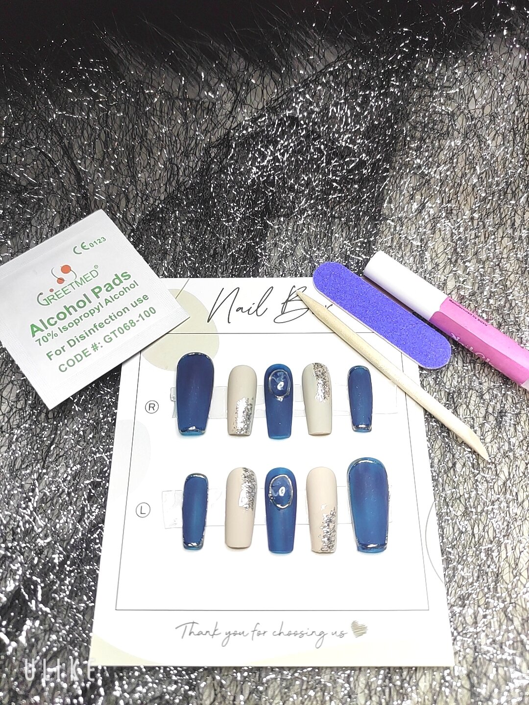 Nailbox viền tráng gương xanh hot hit
