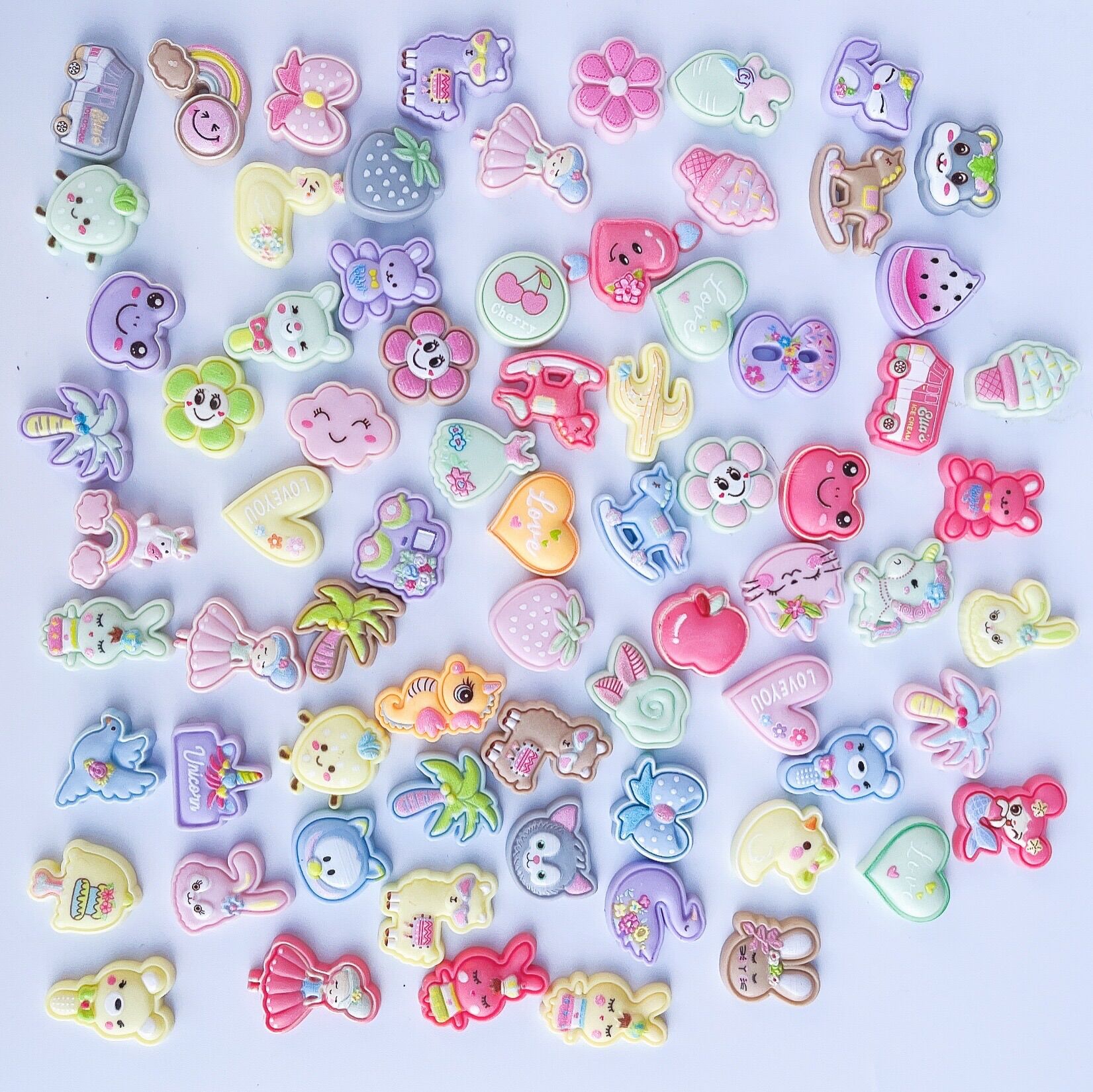 Set 10 Charm nhựa cứng dễ thương