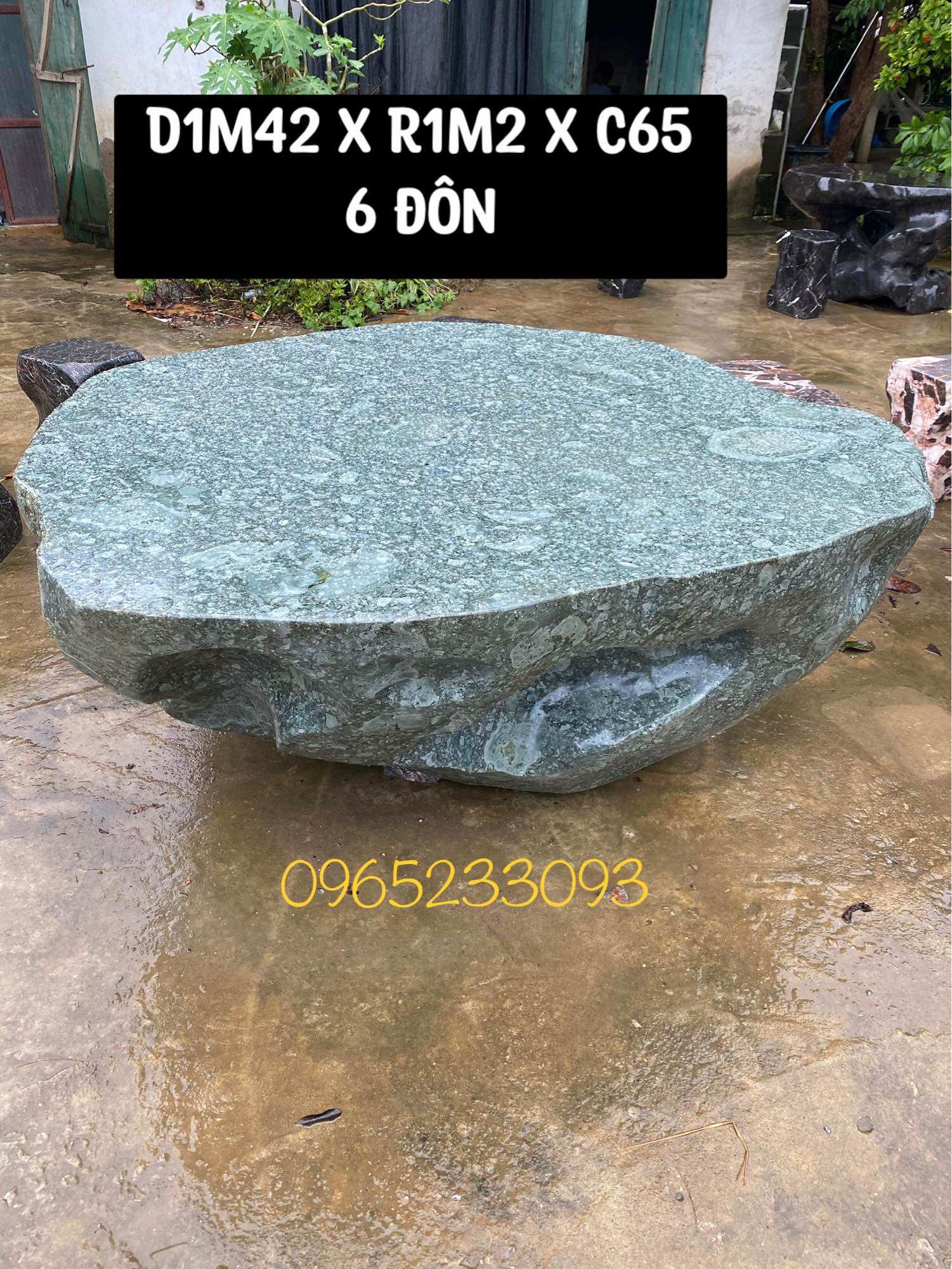 Bộ bàn đá xanh nguyên khối + 6 đôn
