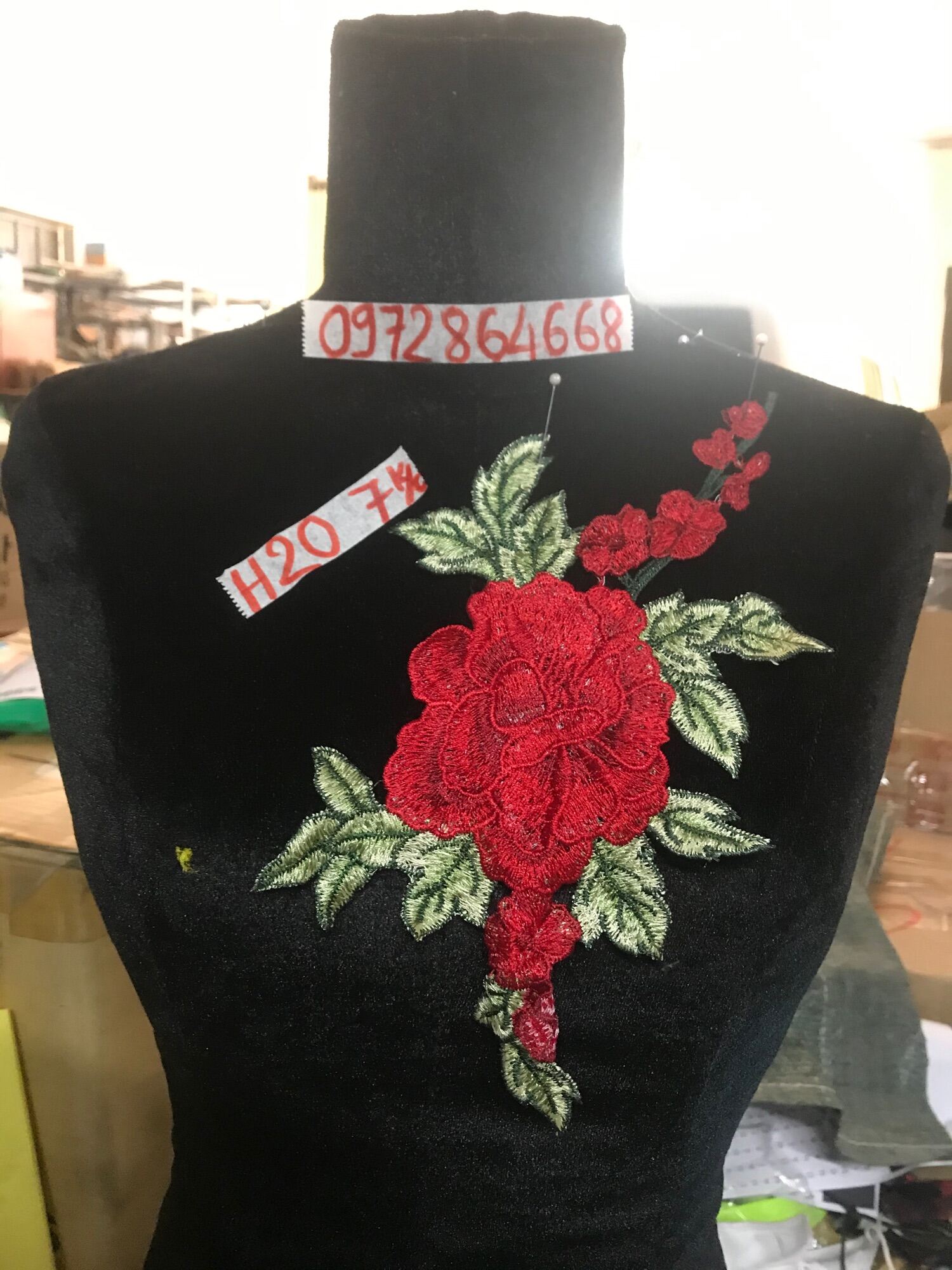 2 bông Hoa thêu trang trí mã H20