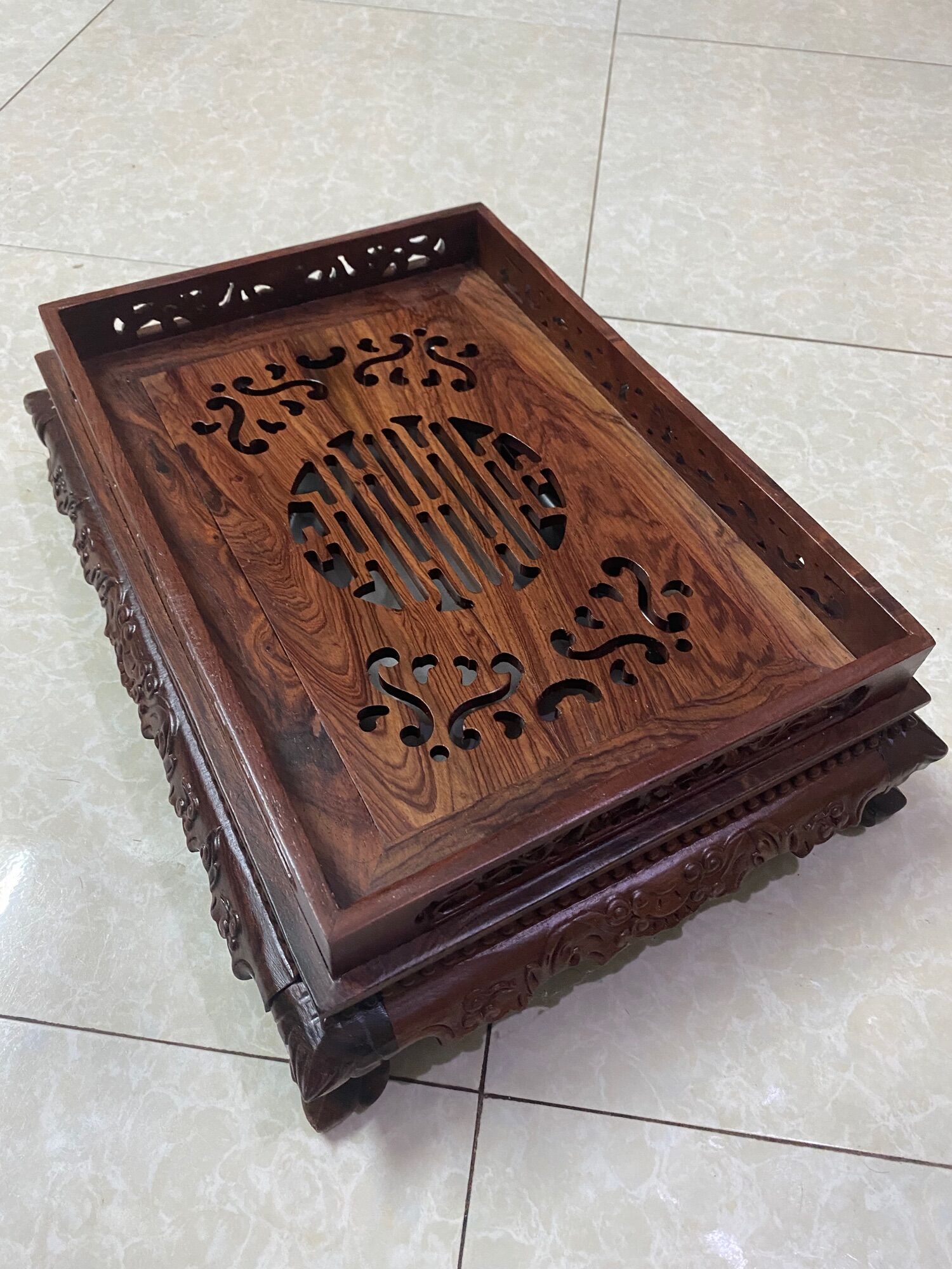 Khay trà gỗ Cẩm để bàn phòng khách