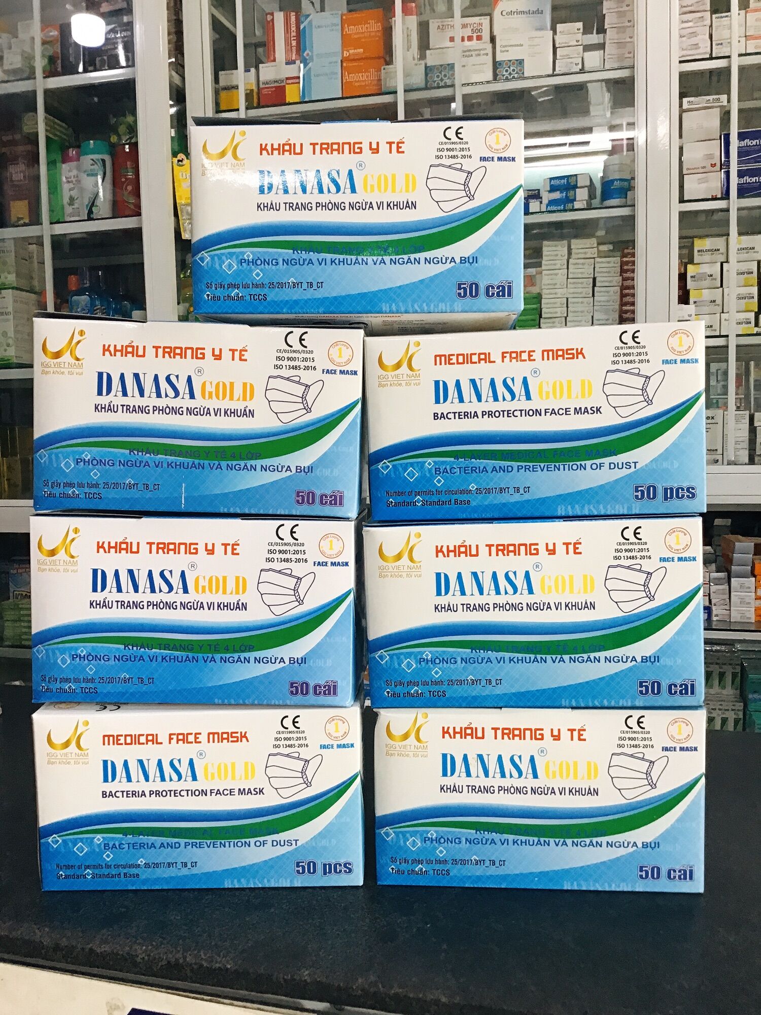 Khẩu trang y tế danasa 4 lớp kháng khuẩn hộp 50 cái.