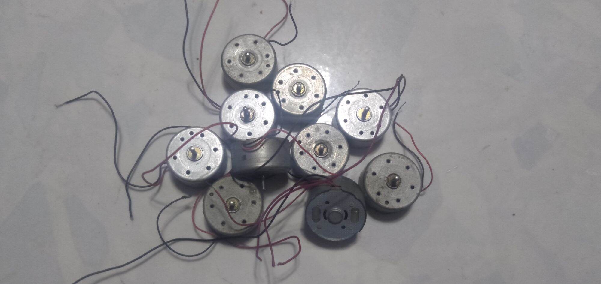 motor 5v tháo đầu đĩa còn chạy