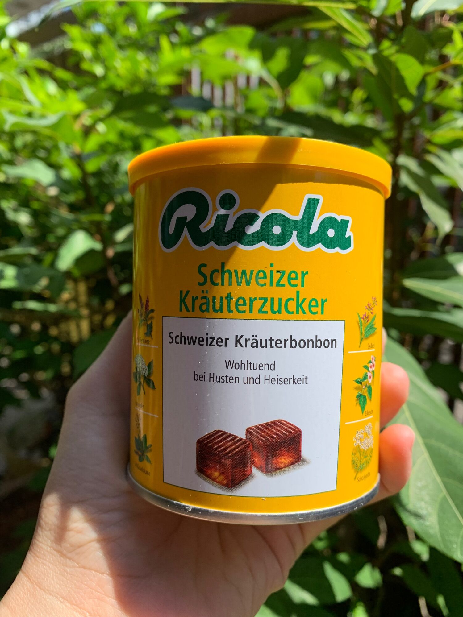 Kẹo ngậm ho Ricola