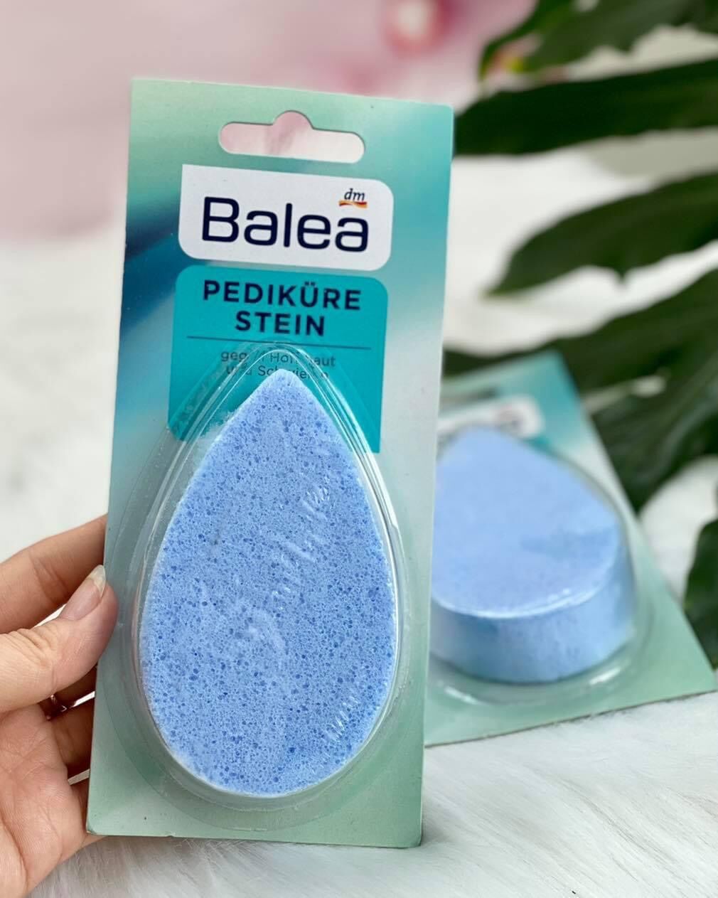 Đá bọt biển chà gót chân balea