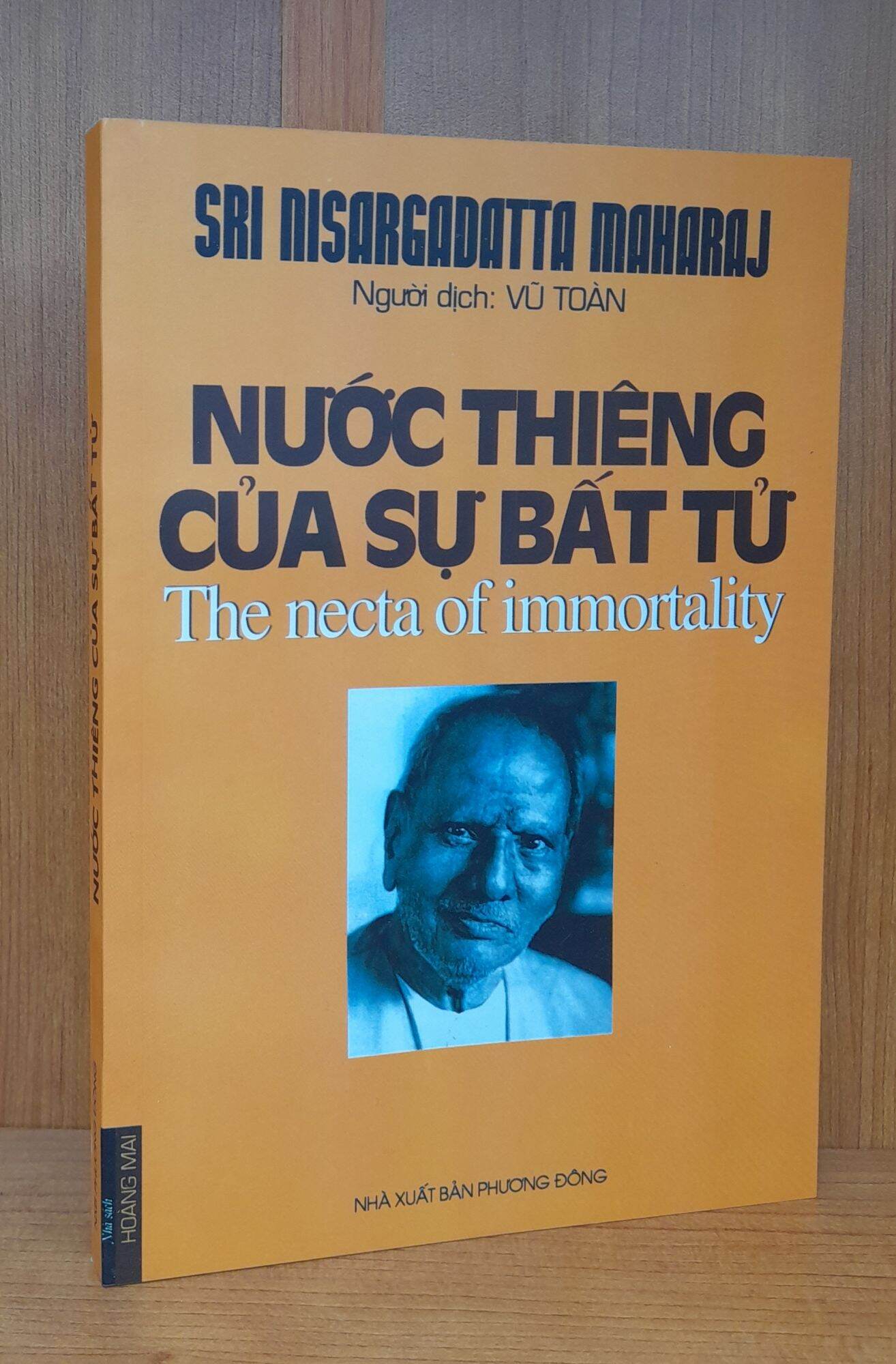 Sách - Nước Thiêng Của Sự Bất Tử - Giáo pháp của một đạo sư giác ngộ người Ấn Độ