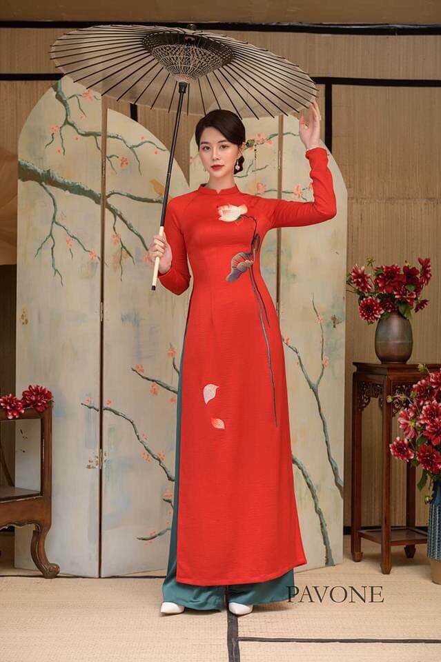 Áo dài lụa Tây Thi thêu mẫu mới