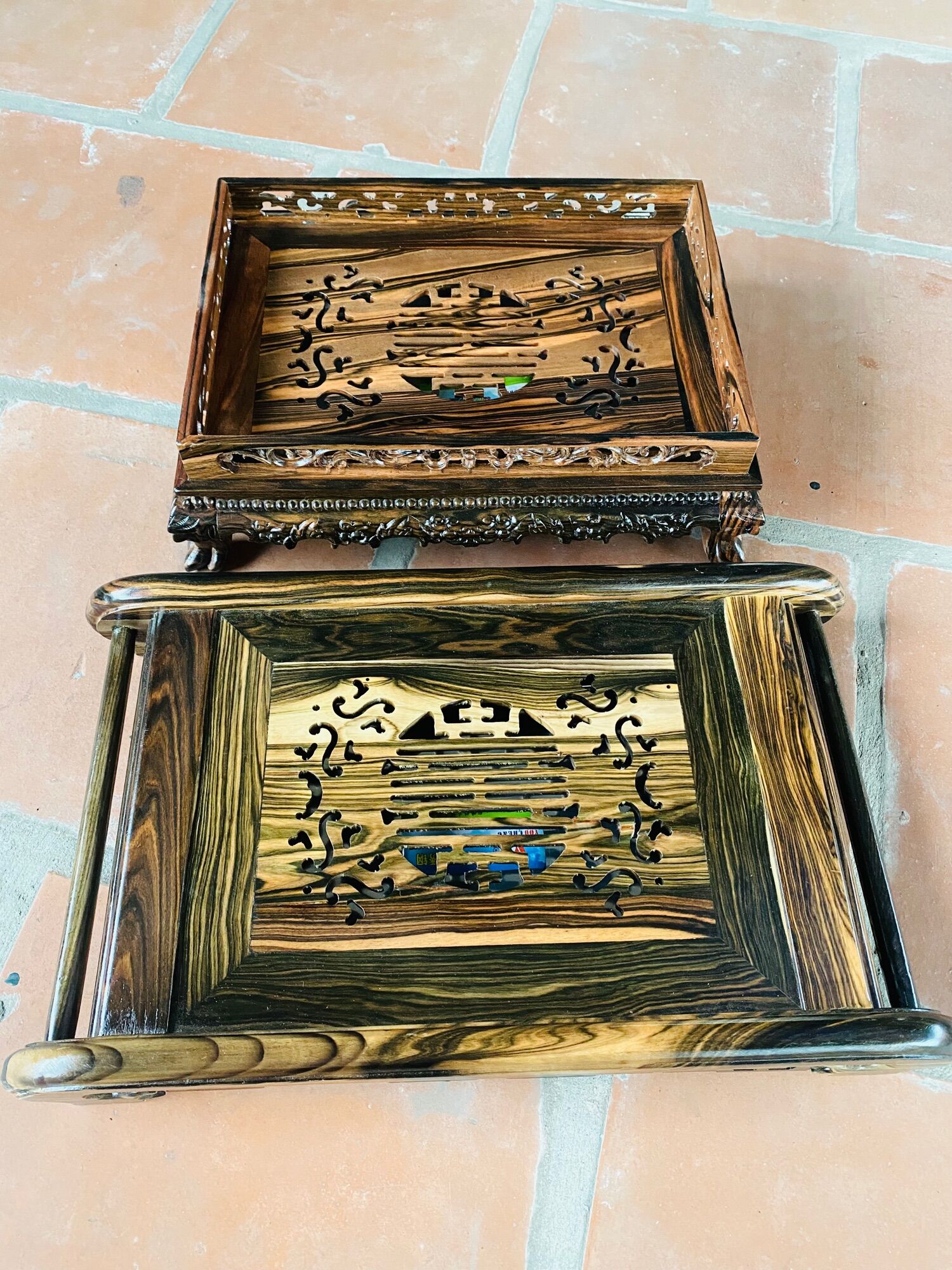 Khay trà gỗ mun để bàn phòng khách