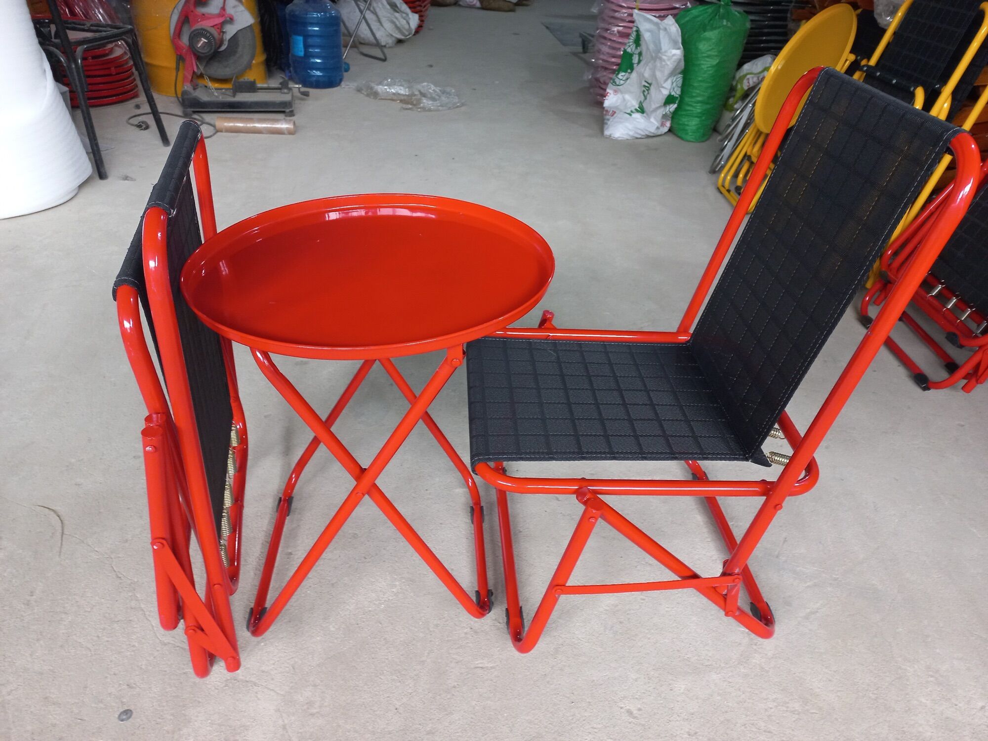 Combo 2 xếp sơn tĩnh điện lưng thấp 1 bàn màu đỏ