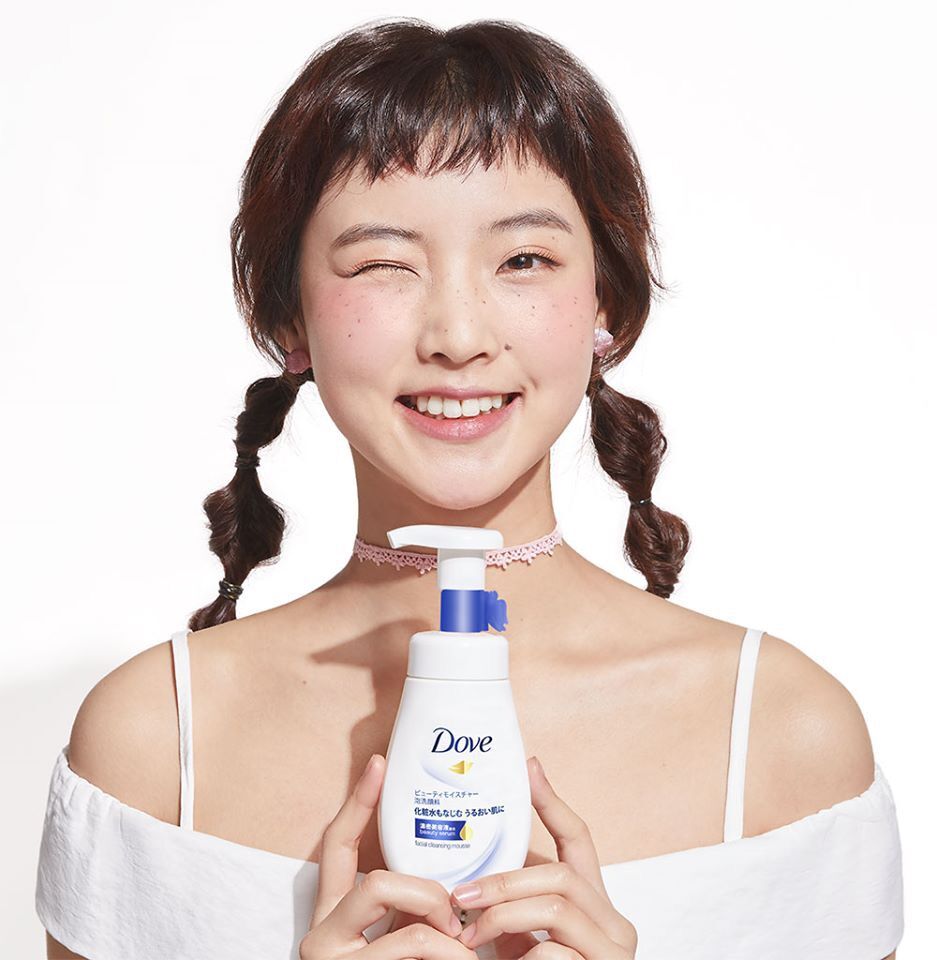 [Nhập RAISINGSTAR18, giảm 30k cho đơn 99k]Bọt Rửa Mặt Dove Sáng Da