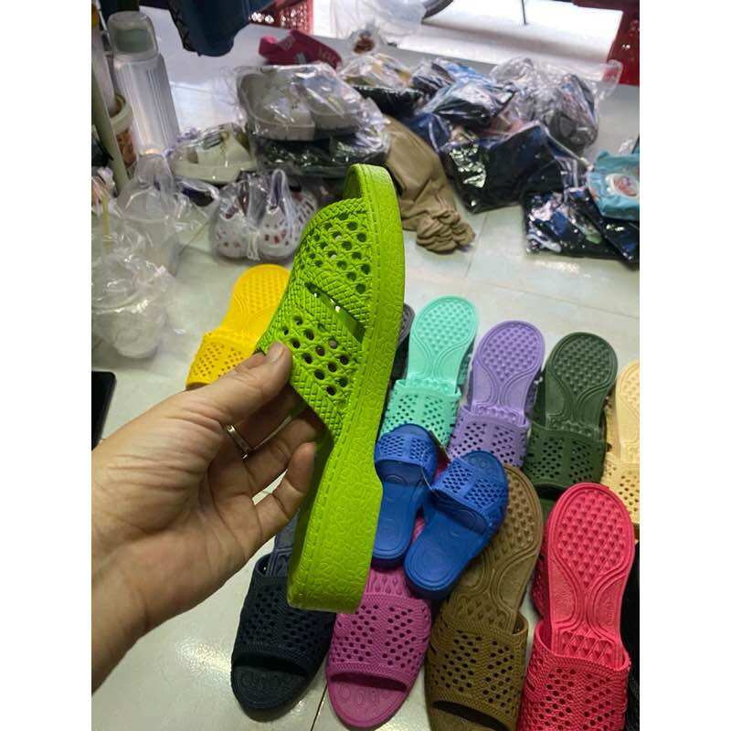 Dép tổ ông đủ màu mềm dẻo đủ size 35-43 dày vừa không mỏng hàng đẹp nha