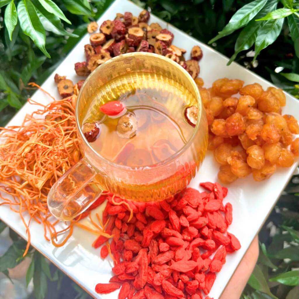 Trà đông trùng tứ vị