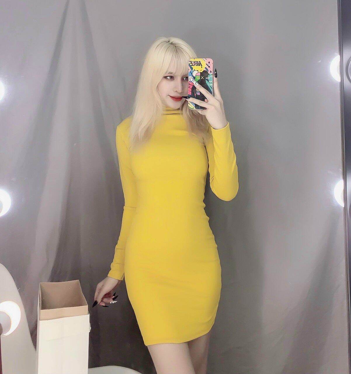Đầm thun body cổ lọ tay dài