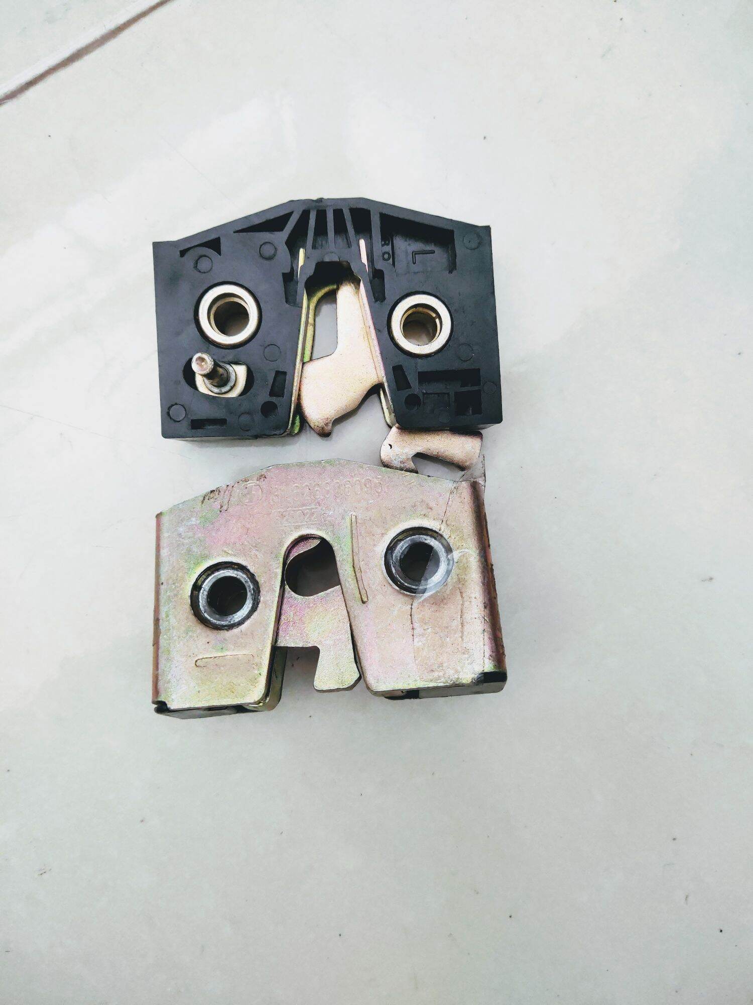 Ngoàm cửa Shacman F3000