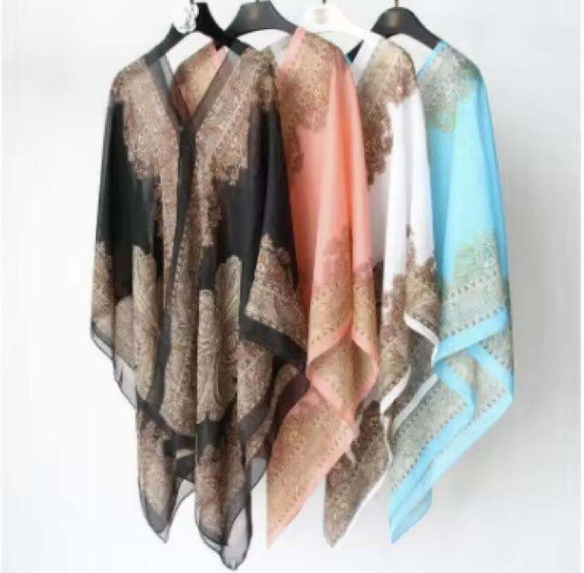 Khăn choàng đi biển, khăn voan lụa có cúc mặc được nhiều kiểu