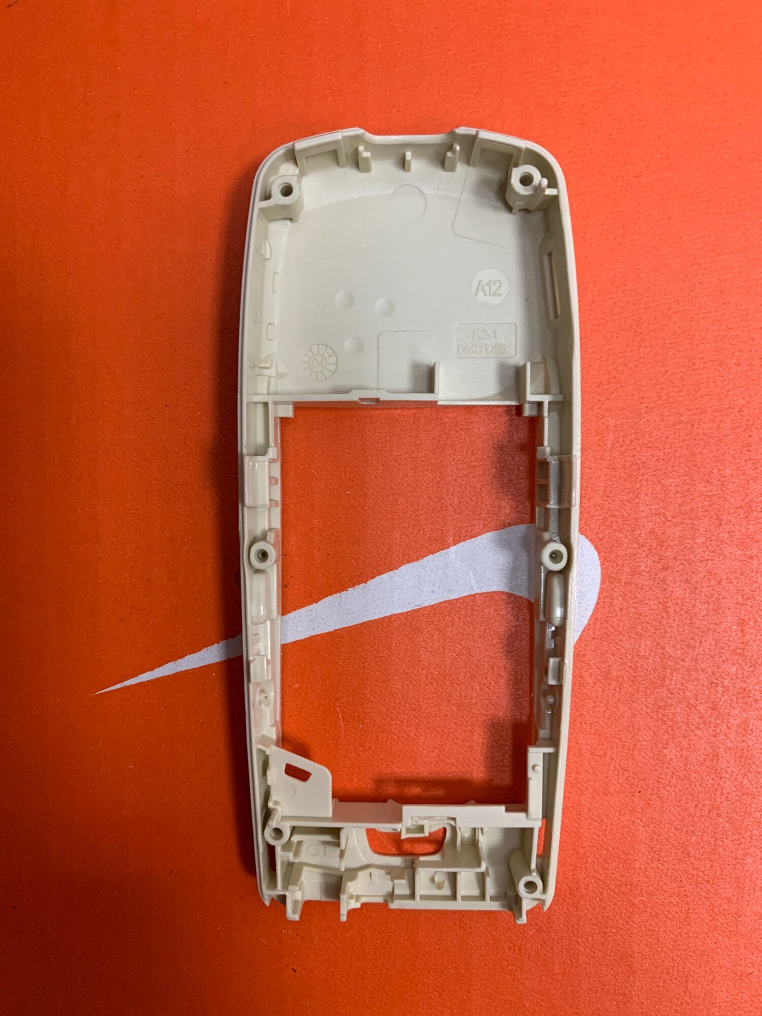 Sườn nokia 3100