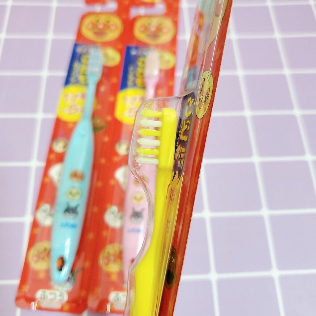 Bàn chải đánh răng cho bé Lion Nhật