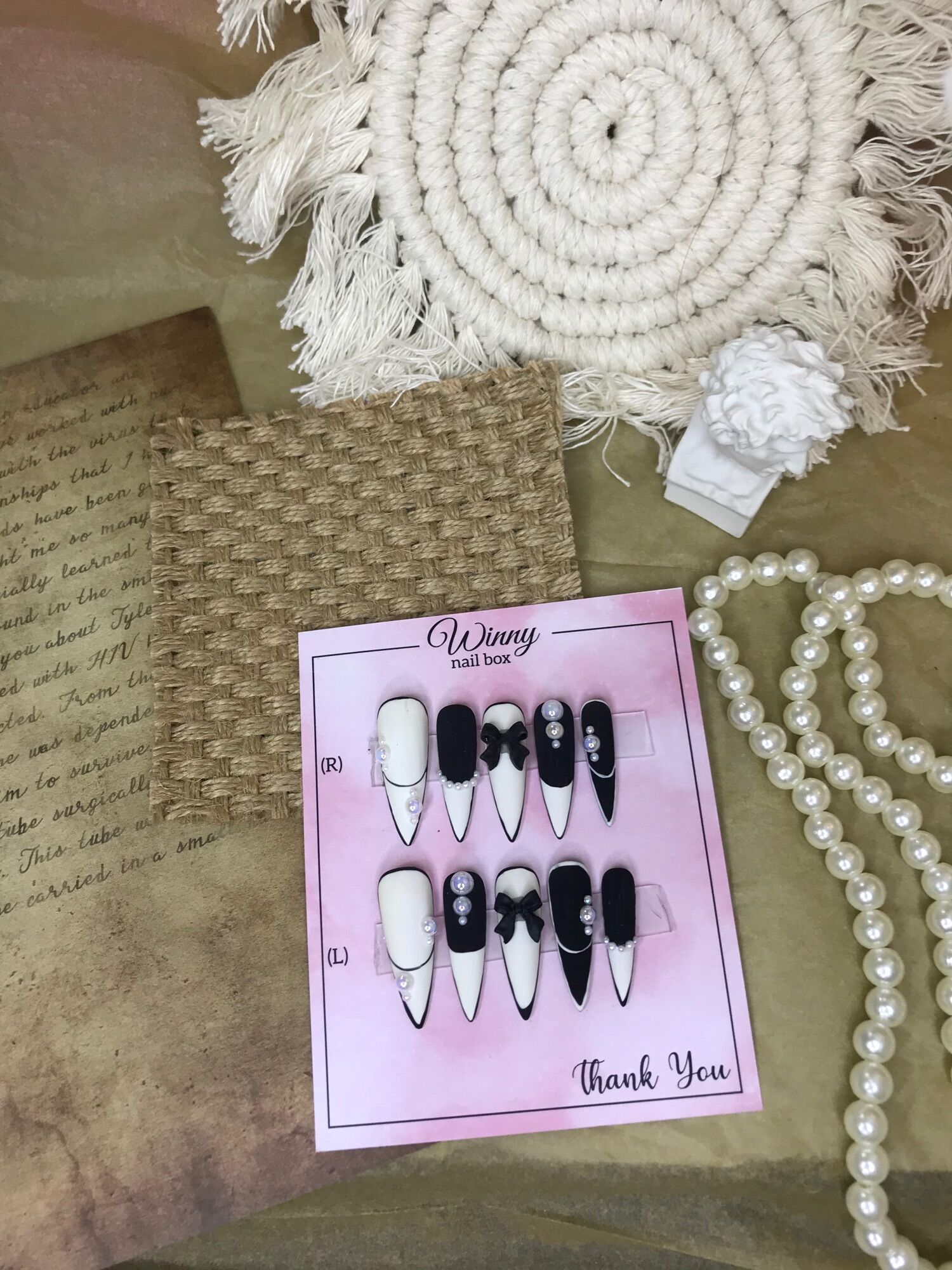 Nailbox móng up móng giả trắng đen nhám ngọc