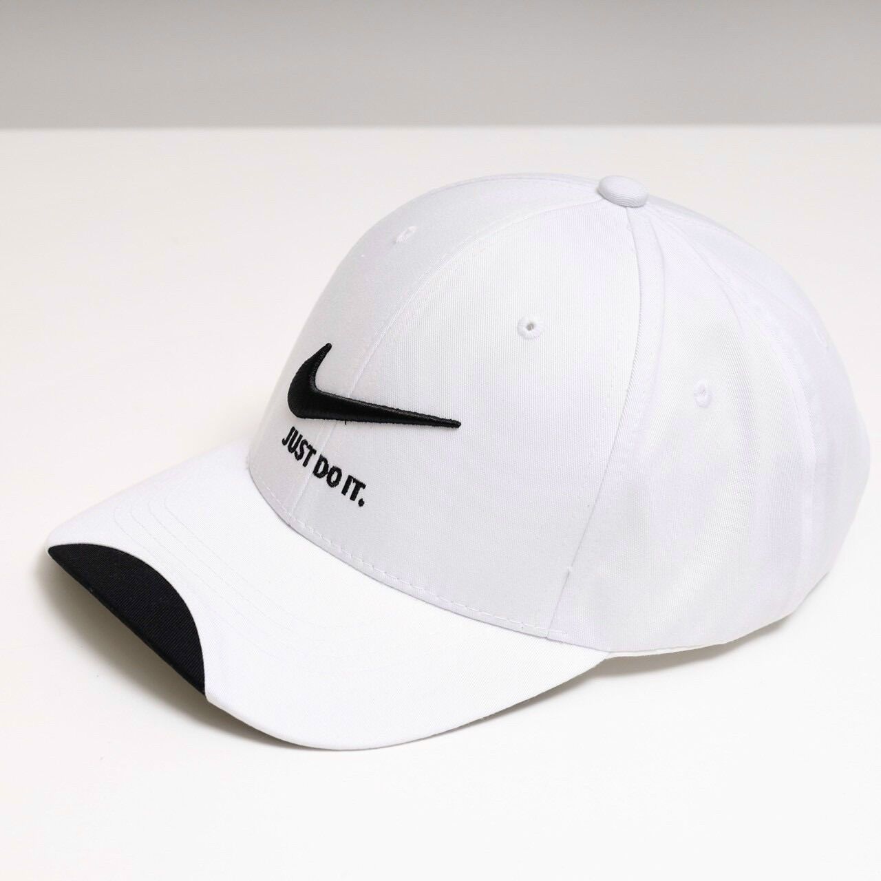 NÓN N.I.K.E - JUST DO IT