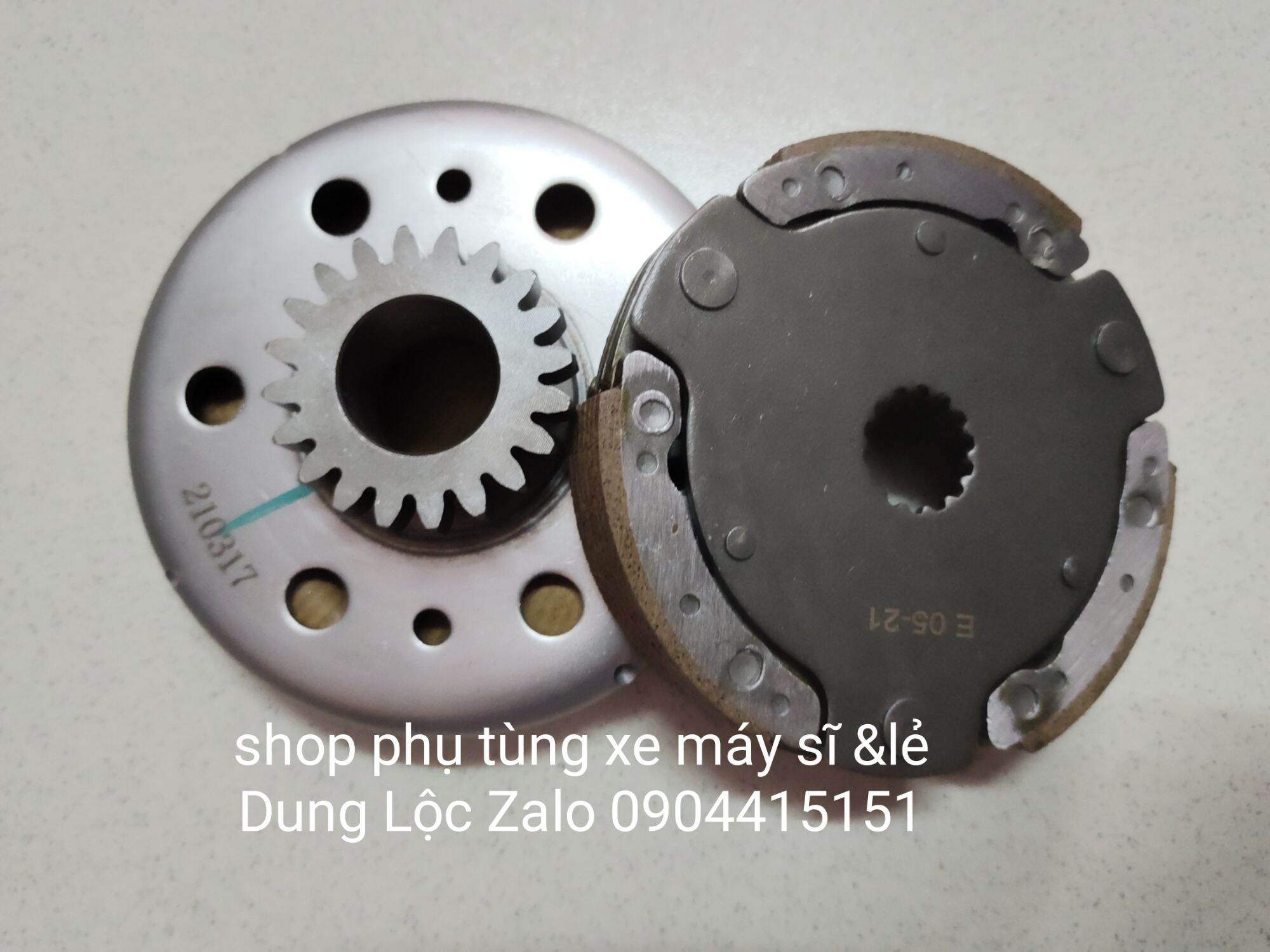 Bộ cụm bố ba càng dùng cho dòng xe máy yamaha Sirius fi hàng loại một đẹp chuẩnđộ bền cao .