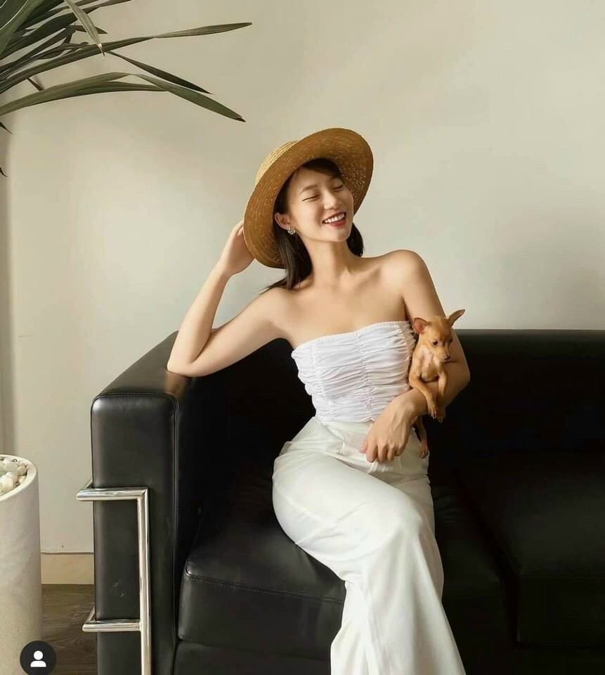 ÁO  ỐNG  THUN LỤA  NHÚN 'THUẬN NGUYỄN