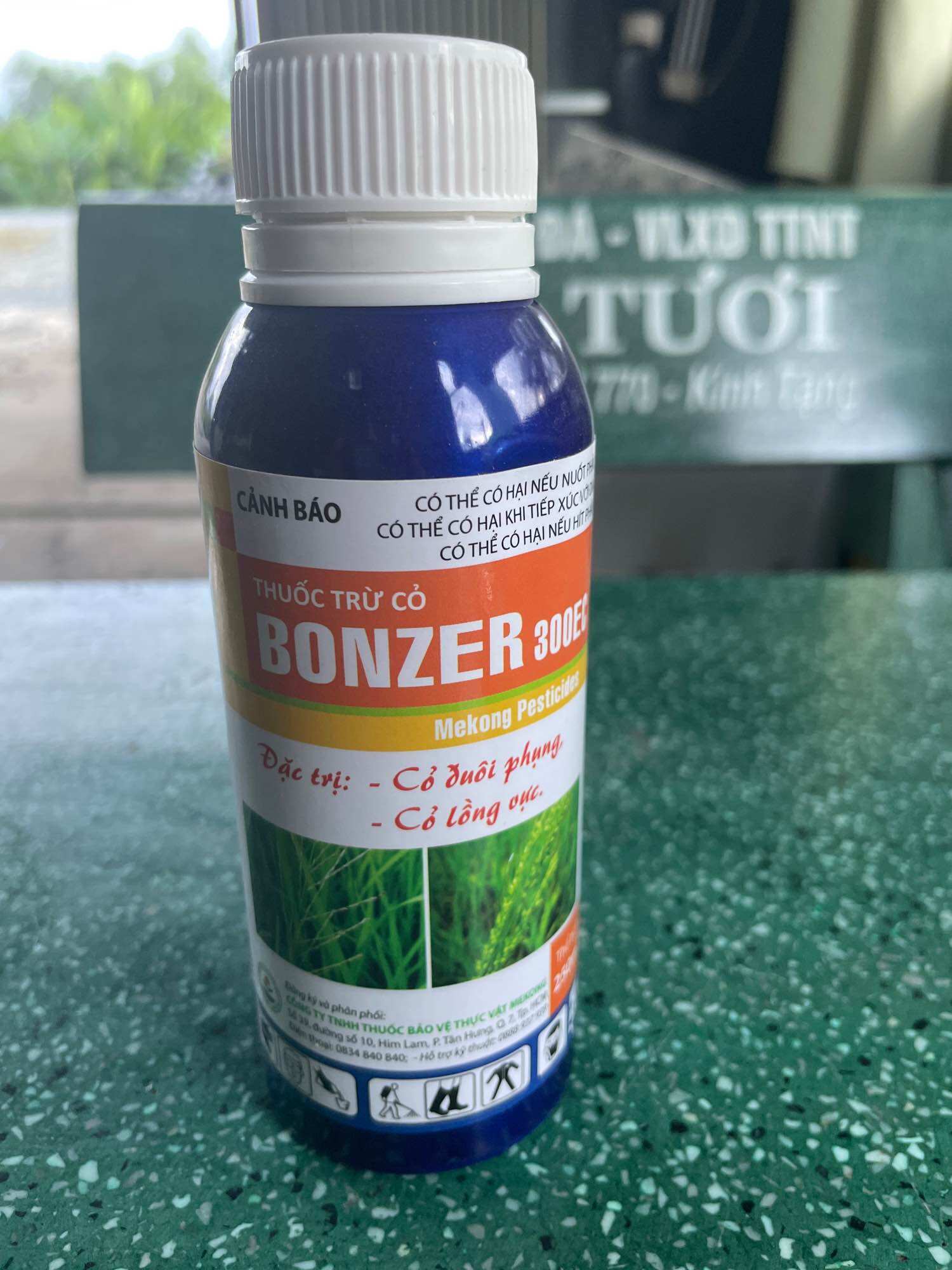 Thuốc trừ cỏ bonzer 300ec