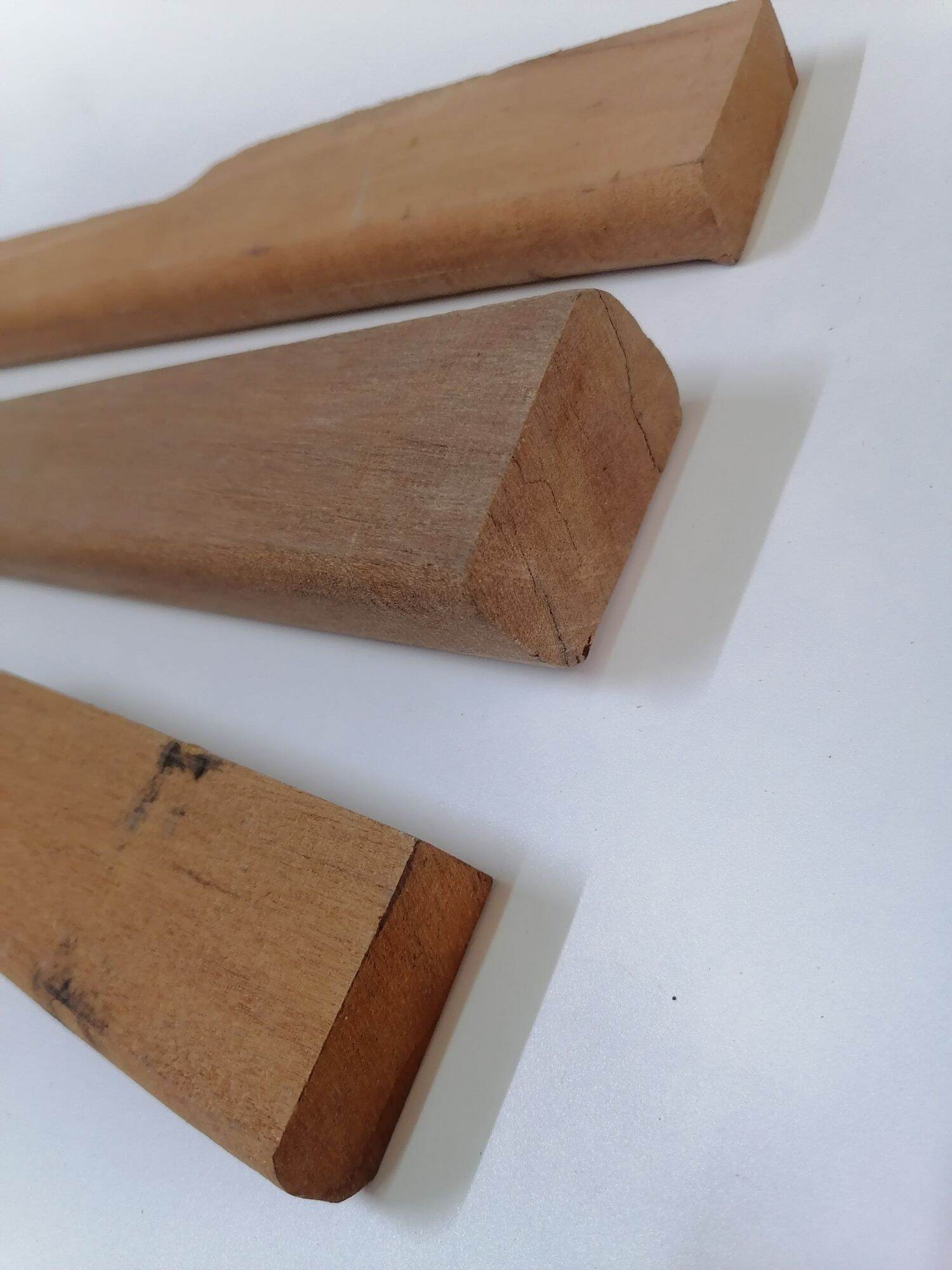 Cán Búa ( Cây gỗ mù U ).
