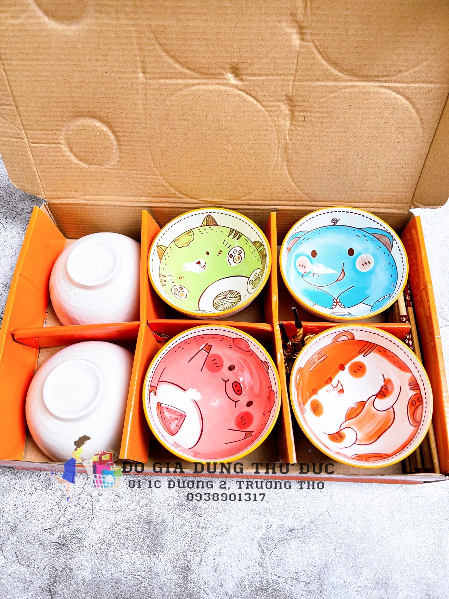Bộ 6 chén có hộp kèm 6 đôi đũa sang trọng