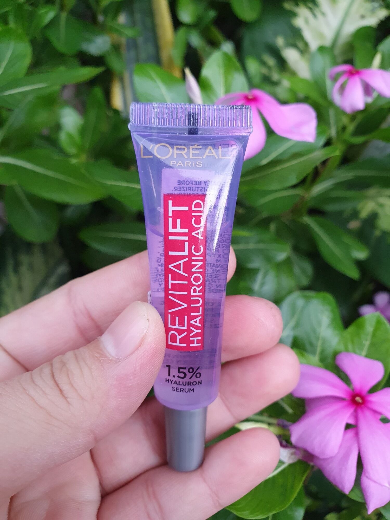 (7.5ml)-Serum Loreal Paris dung dịch cấp ẩm tối đa