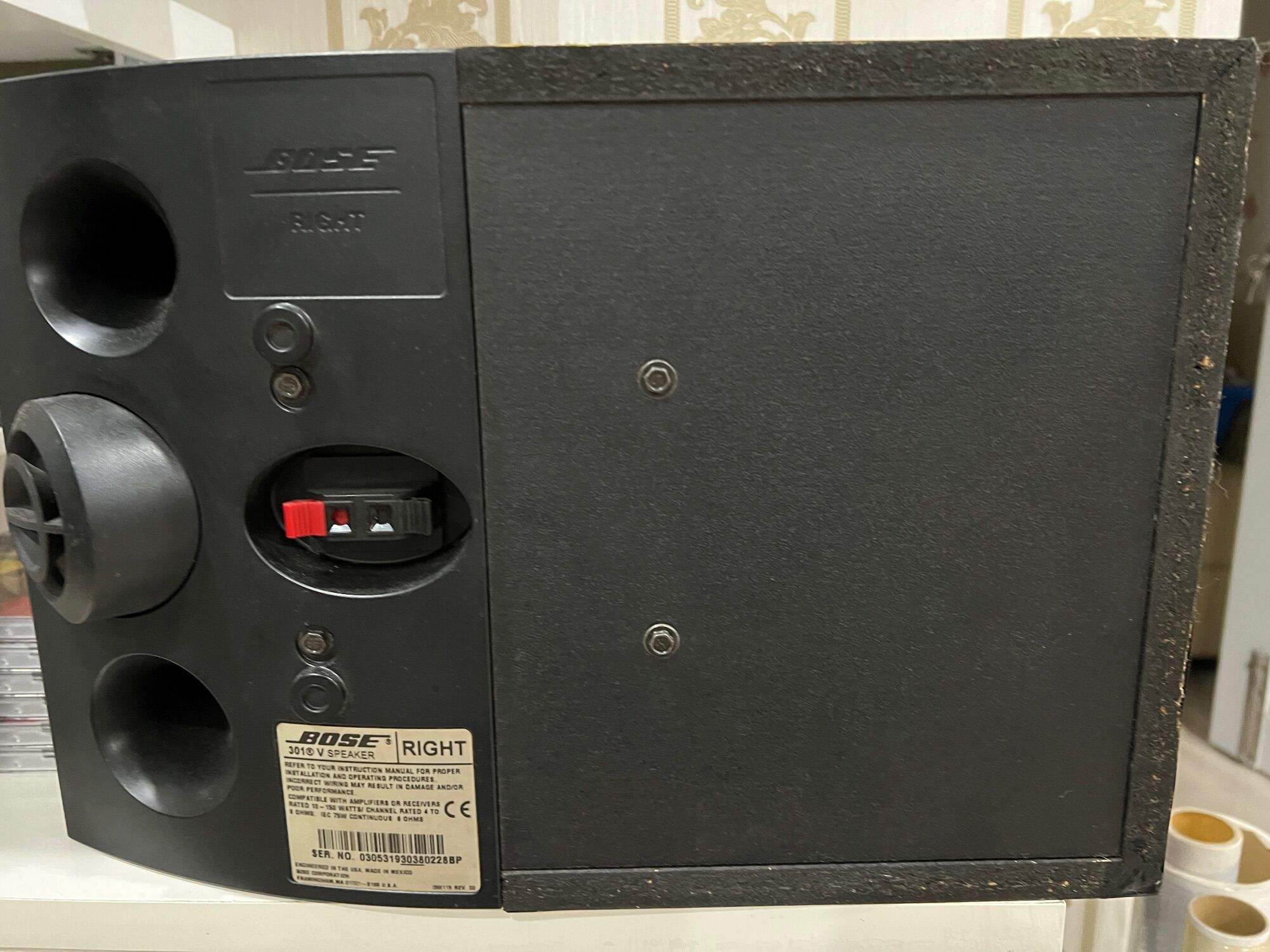 Loa Bose 301 seri 5( cặp 2 cái loa, hàng bãi )