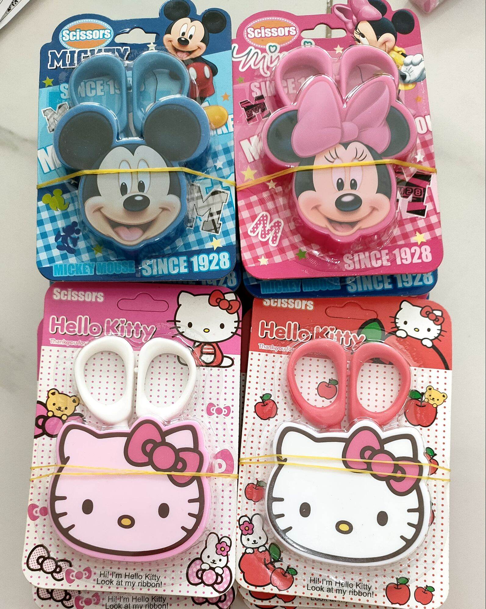 Kéo thủ công có nắp Mickey và Kitty