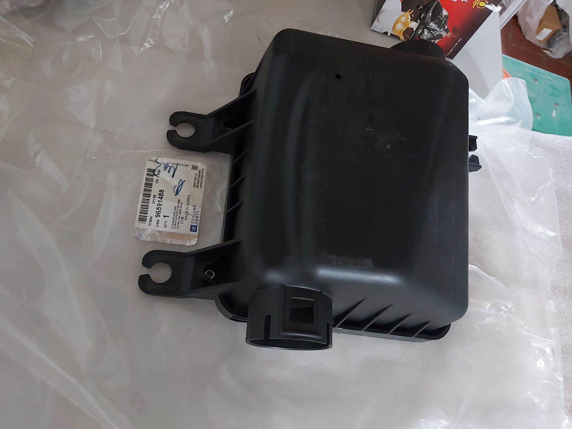 Vỏ hộp bầu lọc gió dưới spark, matiz 3