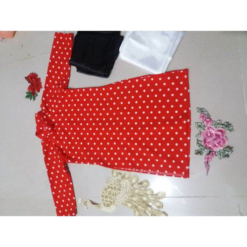 Set áo dài chấm bi đỏ