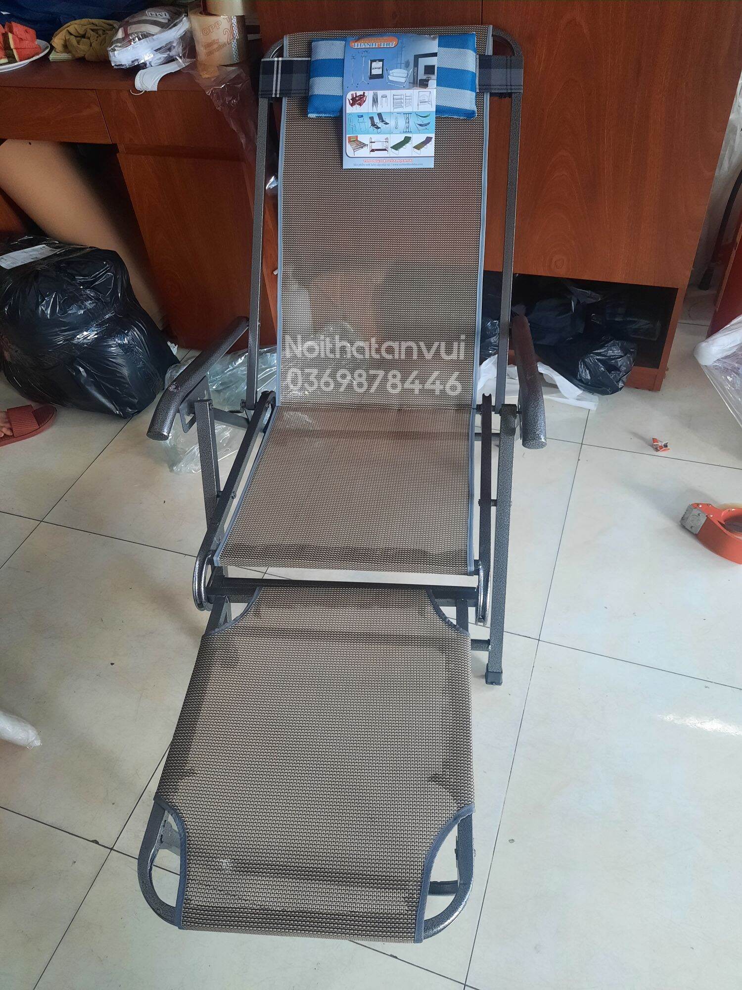 Ghế bố lưới sơn sần có gối