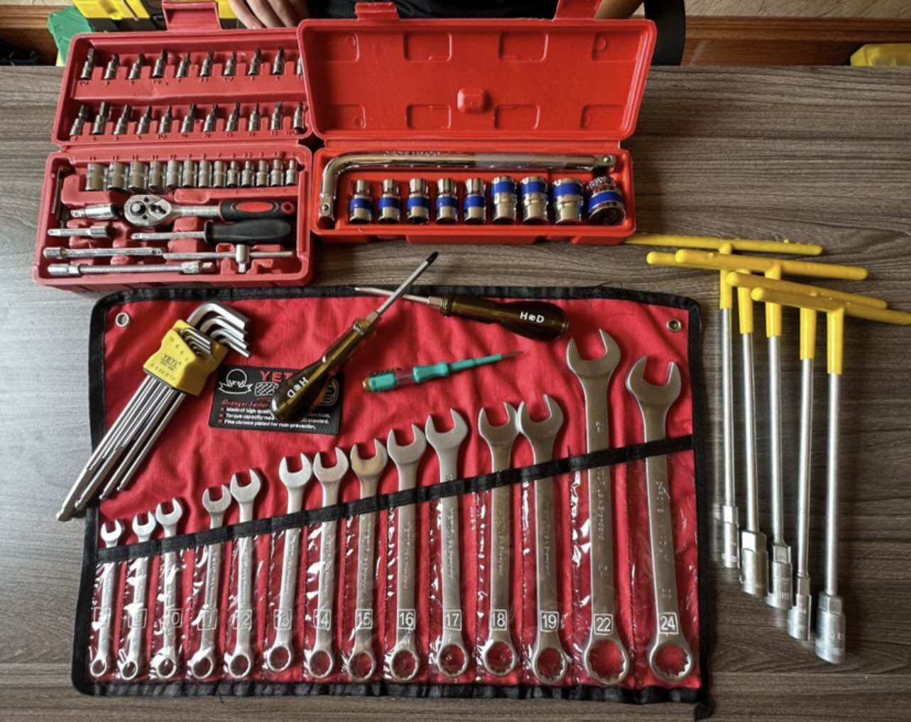 Bộ dụng cụ sửa chữa 8 món gần 90 chi tiết