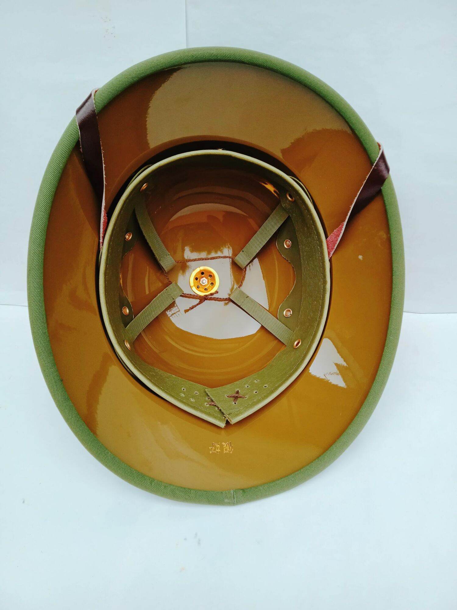 Mũ CỐI cốt PHÍP lòng vàng- tặng sao gắn mũ