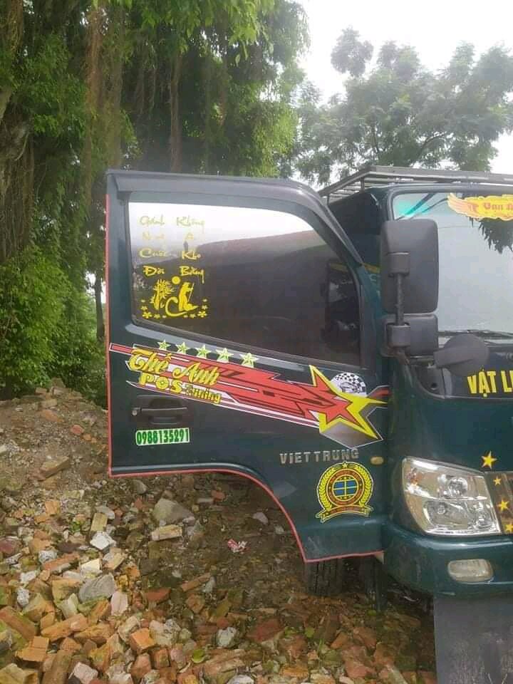 Tem decal thơ thư pháp cha mẹ dán trang trí xe