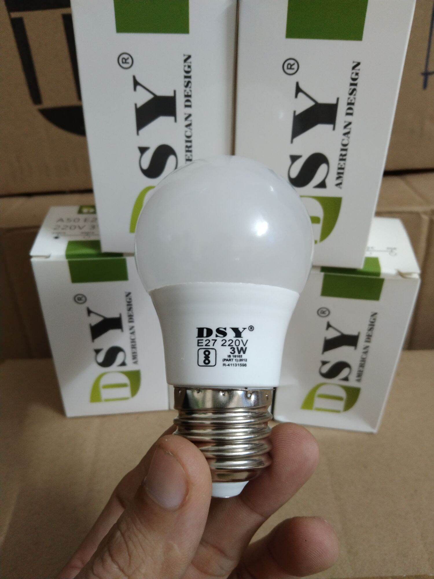 Đèn led búp tròn 3W ánh sáng vàng kín nước trang trí