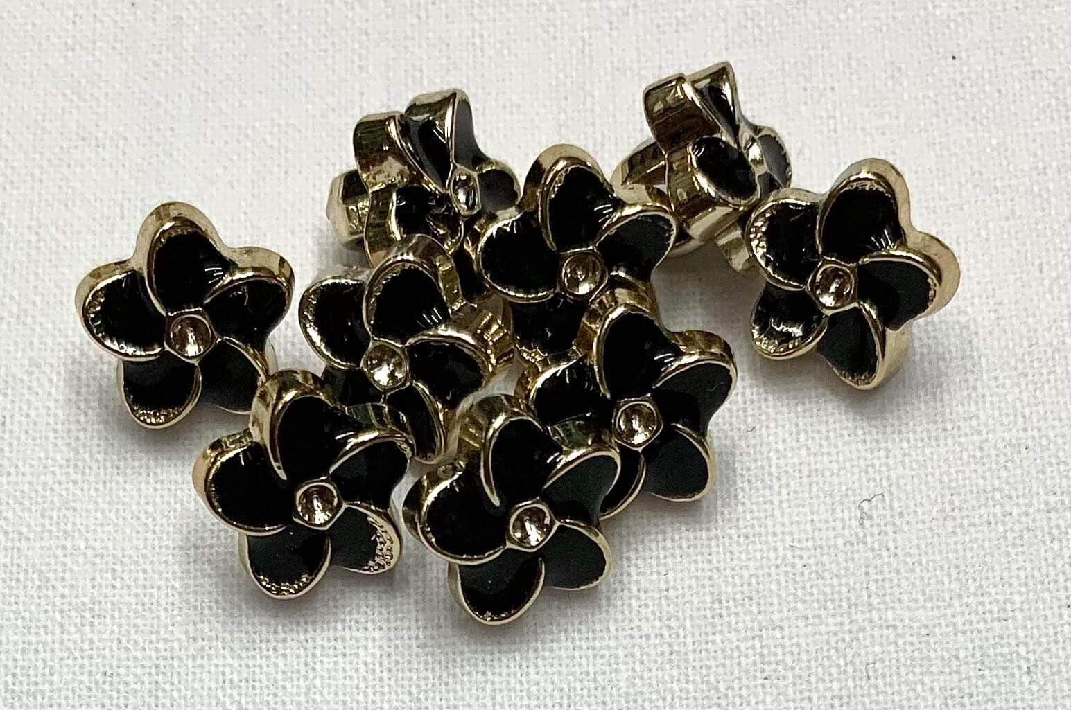 5 nút kiểu 11mm và 13mm.