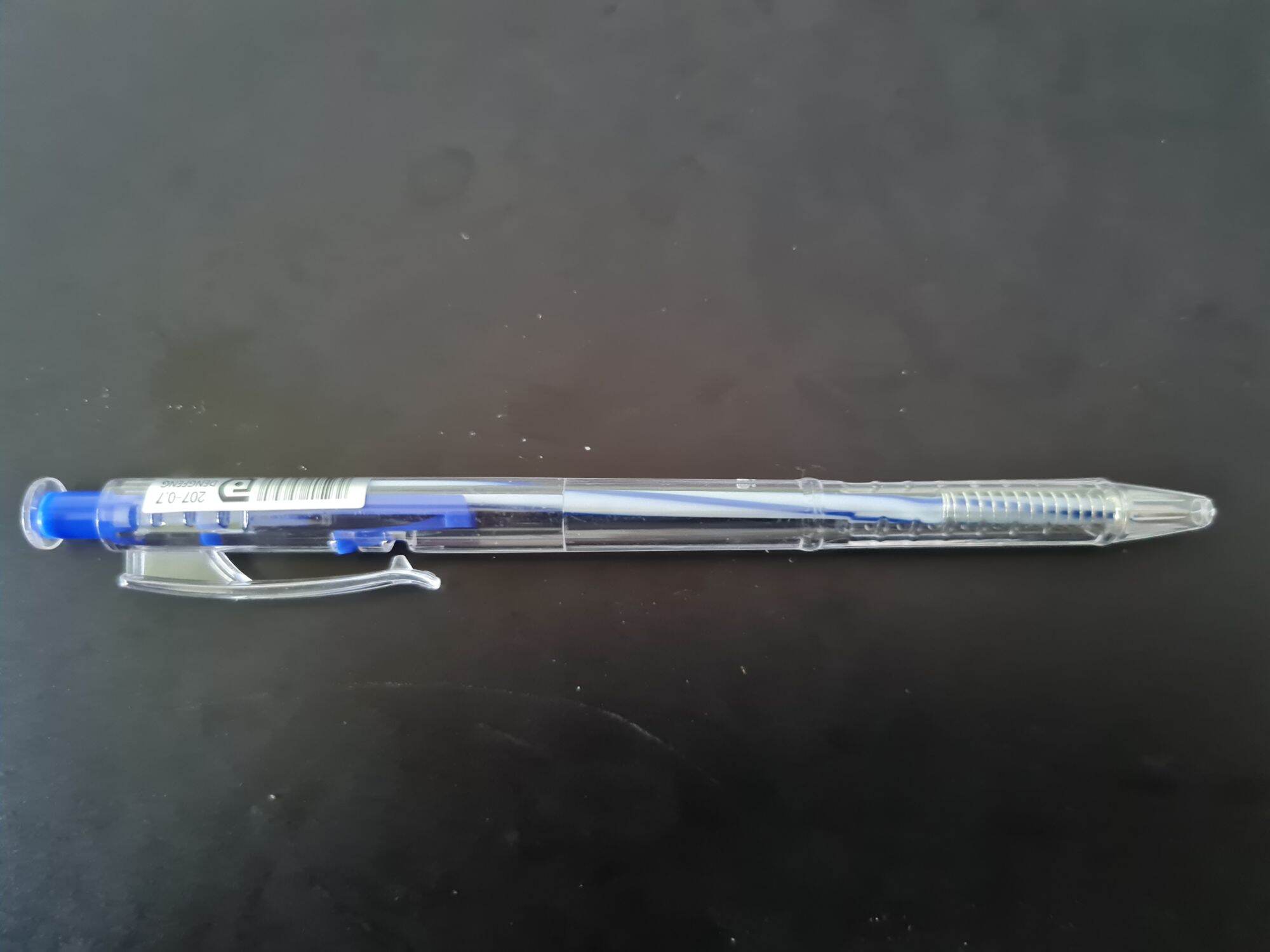 Bút bi mực xanh - bền đẹp