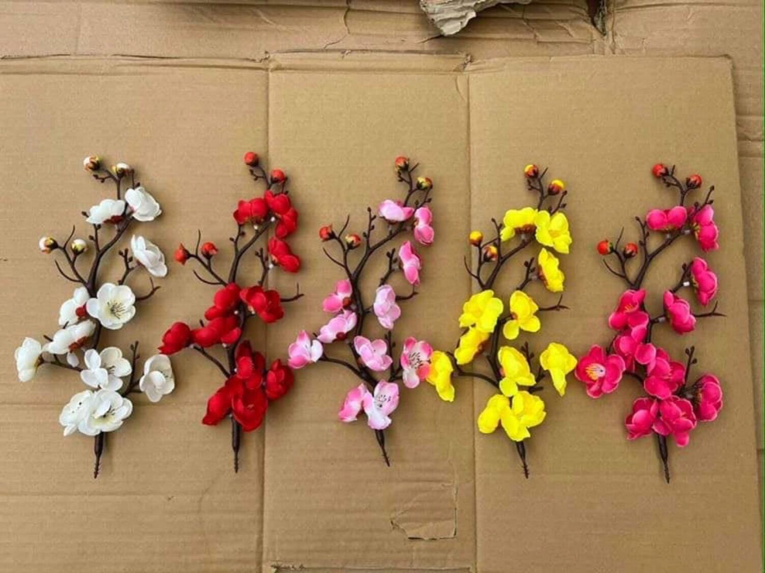 Cành Đào Cổ Trang Trí