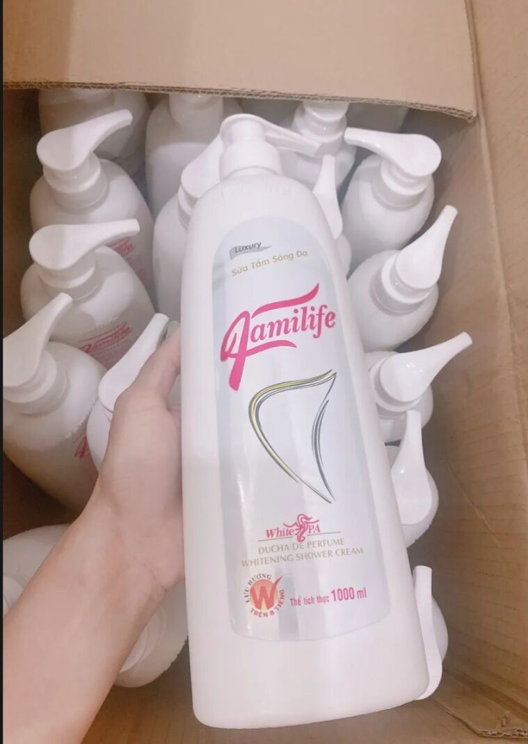 ( ComBo 2 Chai ) Sữa Tắm Cá Ngựa Familife 1000ml