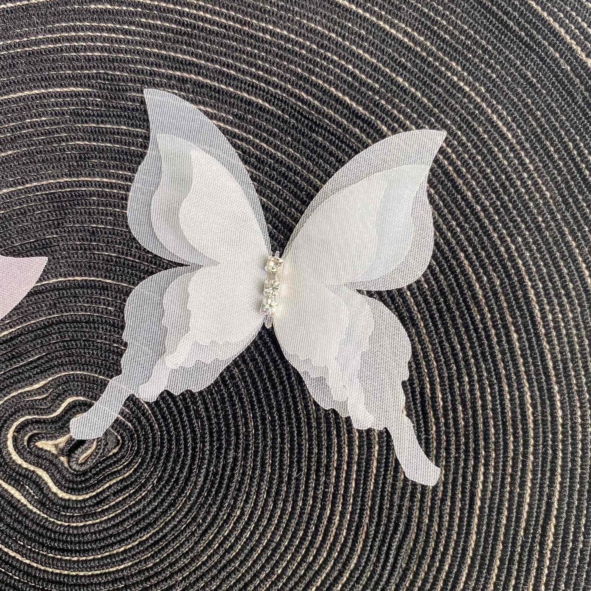 SET 5 BƯỚM TRANG TRÍ ĐÍNH ĐÁ 3 LỚP SIZE 6cm