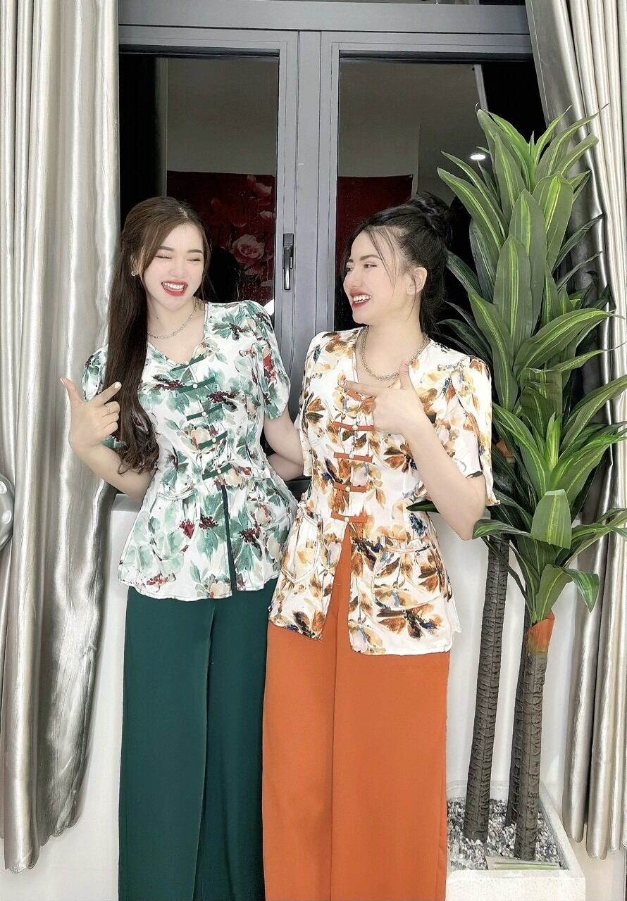 Bộ bà ba cổ tim túi tiền tay cánh dơi