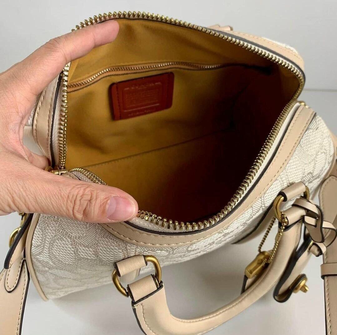 TÚI C0*ACH RUBY SATCHEL 25 Dáng trống mới xịn xò