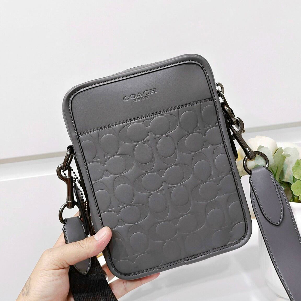 Túi COAC.H Sullivan Crossbody đeo chéo sang xịn