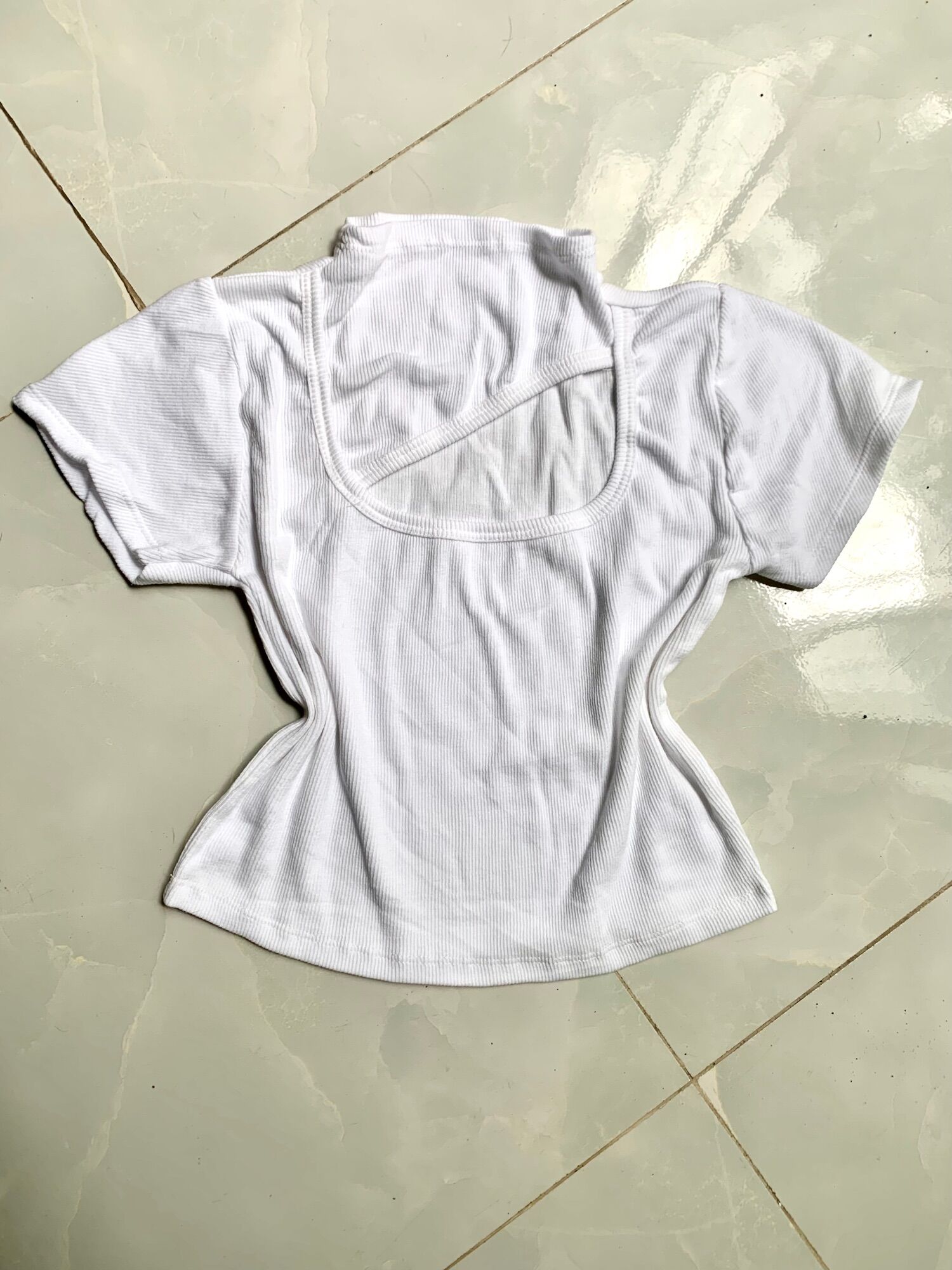 [HCM]Áo croptop khoét ngực ( kèm hình thật)
