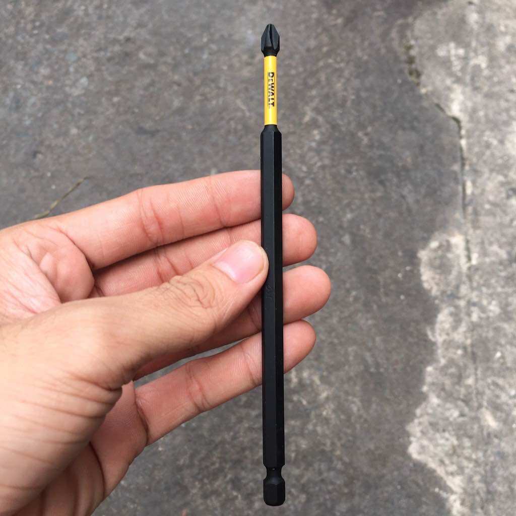 MŨI VÍT DEWALT PH2 15CM